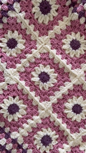 Crochet Square Lap Blanket: Easy Square Pattern Tutorial