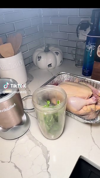How to Cook a Whole Chicken Dominican Style