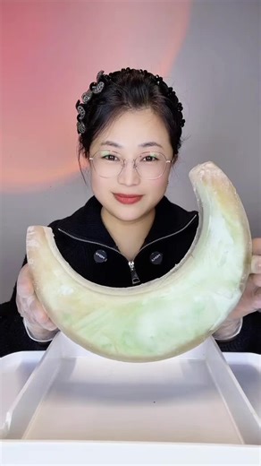 Relaxing Crunchy Foam Ice Eating ASMR Experience