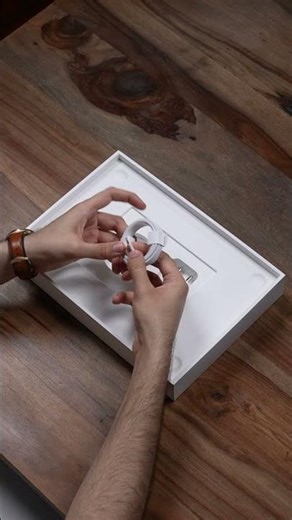 ASMR Unboxing: MacBook Neo 🎧 Take a look at what’s inside the box.