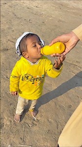 bhoke bache ko dodh dya #trending #emotional #ytshorts #foryou #shorts