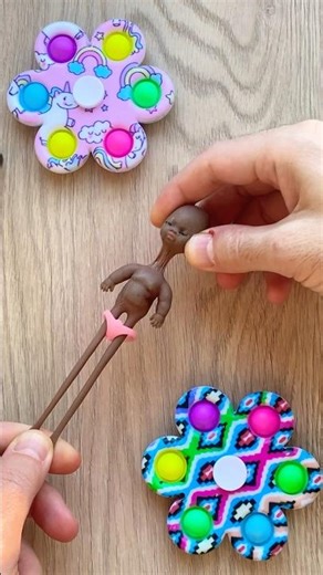 Stretching ASMR! 🤩🎲🤣 #shorts