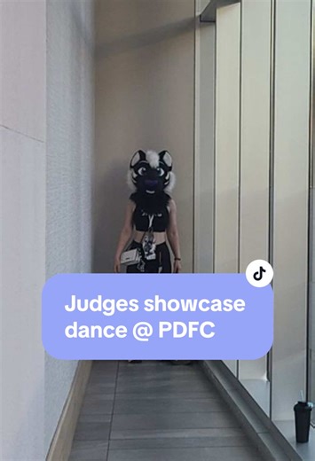 Judges Showcase Dance at PDFC Fursuit Competition