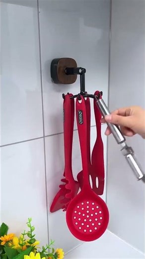 Suction cup hooks with a no-drill design, they're incredibly secure with a simple suction and twist
