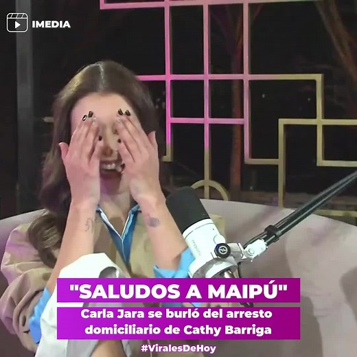 La noche de este martes, Carla Jara estrenó un nuevo capítulo de su podcast Entre Amigas y Copas, con Karen Paola como invitada, donde ambas se burlaron sin filtro sobre Cathy Barriga, la ex alcaldesa de Maipú y con quien trabajaron en Mekano, el extinto programa juvenil de Mega. #Viral #CarlaJara #KarenPaola #CathyBarriga