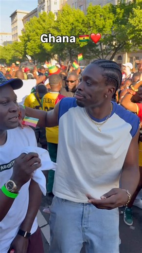 If Ghanaians love their dear country so much, why are they in Germany in large numbers dancing and waving their Ghana 🇬🇭 flag? Aren't they supposed to be building Ghana to be like other countries they always migrate to. They will migrate until when???