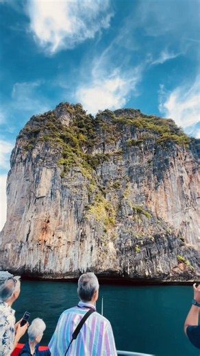 Phi Phi Island best view: is it really that beautiful?
