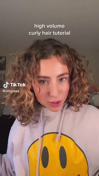 How to Get Bigger Curly Hair: High Volume Tutorial
