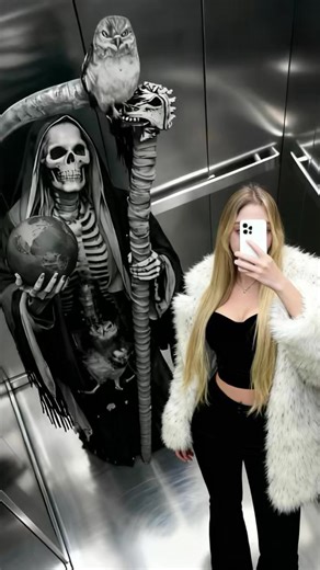 Te enseño a hacer la foto en ascensor con la Santa Muerte con un solo clic Cómo generar la foto en ascensor con la Santa Muerte tutorial plantilla prompt Cómo hacer la foto en ascensor con la Santa Muerte Tutorial de la foto en ascensor con la Santa Muerte Tutorial de la foto con la Santa Muerte Cómo hacer la foto en ascensor con la Santa Muerte Texto para la foto en ascensor con la Santa Muerte Cómo usar Gemini para hacer la foto en ascensor con la Santa Muerte Publico el tutorial con fotos Fot