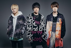 Non Stop Rabbit、メジャー1stアルバム『爆誕 -BAKUTAN-』から歌詞完全再現の「偏見じゃん」MV公開。田中 聖も友情出演