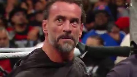 ROMAN REIGNS AND CM PUNK ARE BRAWLING.CM PUNK HITS ROMAN REIGNS WITH A GTS AND PUTS HIM THROUGH THE ANNOUNCE TABLE 🤯🔥#WWERaw