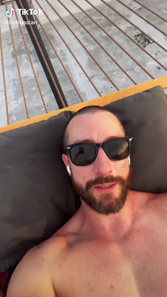 Dmitry (@hotrussian)’s videos with original sound - Dmitry