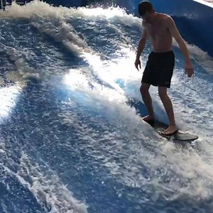 Austin with this fast plant trick on the FlowRider Snohomish Aquatic Center . Who would like to go back to Snohomish Aquatic Center for another #FLOW contest?! www.Flowboarders.com #surfsnohomish #flowboarders #flowboarding #partytrick #salflip #fastplant #onefoot | flowboarders | Facebook