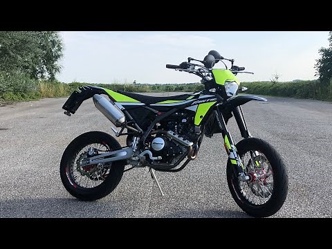 Fantic XMF 125 2021 | Sound Test & Fly-By