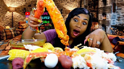 King Crab and Deshelled Crab Boil Mukbang Combo