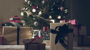 Kaiken ei tarvitse olla uutta! Mitä jos tänä jouluna miettisitkin lahjojen hankintaa kestävän kehityksen kannalta? Meiltä löydät valtavan valikoiman loistavia lahjoja. Printtaa pakettikortit tiedostaviin lahjoihin: http://kampanja.tori.fi/ | Tori.fi