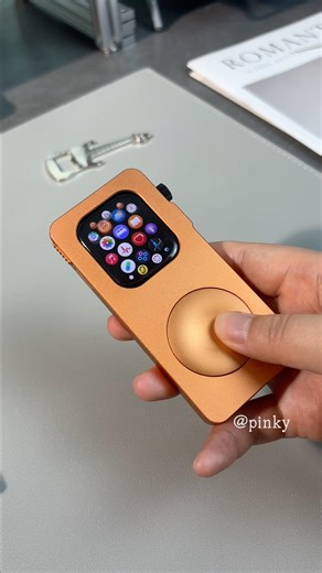 I Turned My Apple Watch Into a 2000s iPod (It’s Actually Useful!)#applewatch #ipods #techreview