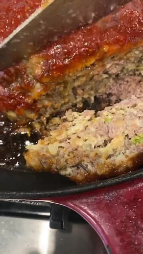 Delicious Meatloaf Recipe by Darius Cooks