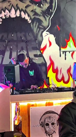 DJ Magsen 🇵🇱🇱🇧 on Instagram: "🔊 Party Review: Back 2 Basic Livestream Hardcore Tunnel🔊 What a night! The „Back 2 Basic“ on 22.11.2025 livestream event was an absolute journey back in time straight to the golden era of the 90s early hardcore scene! 🤯 The atmosphere was nothing short of magical—it felt like a big, euphoric family reunion. The energy was infectious, and the good vibes were flowing from the first beat until the very end. Huge shoutouts to the incredible lineup for keeping the