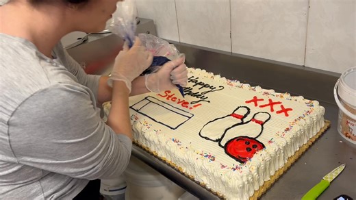 #desserts #bakery #philly #sheetcake #drawing | Frangelli's Bakery