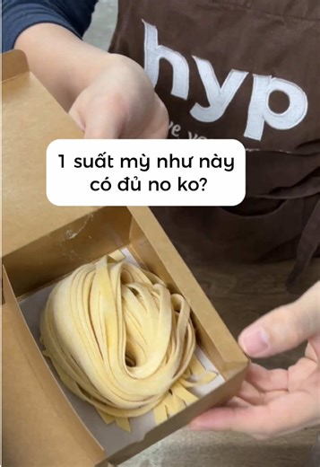 1 set pasta tươi nhà Hyp có đủ no ko? Tuỳ sức ăn của mỗi người nên nếu muốn có thể extra mỳ hoặc thêm hẳn 1 gói sốt nhá #hyppasta #pasta #cookingset #NauAnTaiNha #pastahanoi