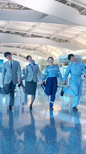Ground Handling at Haneda Airport with ANA Team and TWICE