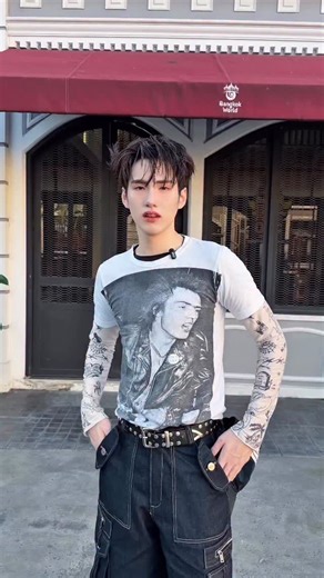 อกหัก … 💔 #BUS_SoBlue_CHALLENGE BUS - So Blue OFFICIAL MUSIC VIDEO OUT NOW! 🔗: https://youtu.be/KLuCFhq3vNM MUSIC ON ALL STREAMING 🔗: https://becauseofyouishine.lnk.to/SoBlue #BUS_SoBlue #BUSbecauseofyouishine | BUS because of you i shine