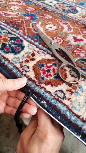 Shadian Gallery Tappeti 🇨🇭 | Persian Rug Border Repair | Instagram