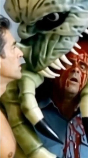 ALIEN EATS HUMAN #horror #movie #alien ‪@Shorts‬