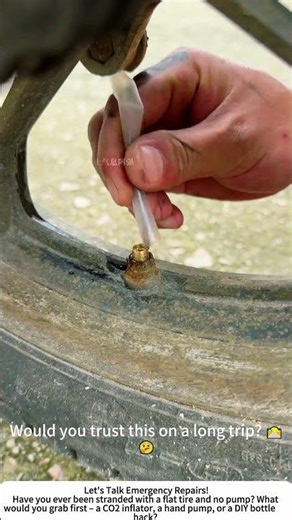 DIY Air Pump for a Flat Motorcycle Tire – Clever Roadside Fix 🛵🔧