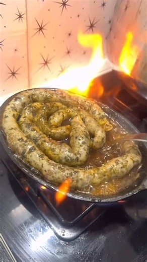 ÜÇ PRENS🤴🤴🤴 BİR PRENSES👸ANNESİ | Ben yaptım ve oldu çokta güzel oldu mumbar dürüm 🌯 😋👍🏻herşeyin dürümü oluyorsa benimde bunu yapmam lazımdı mumbar dürüm Dilber Şirin... | Instagram