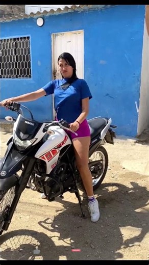 Wait for Her Reaction 😂 | She Got Confused