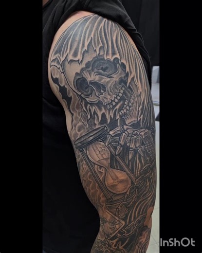This is what you can accomplish in 2 months if youre consistent and committed! @Brandon Hamilton was not playing around!!#beard #tattoos #tattoo #skull #witch