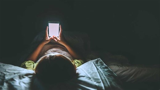 Here's What You Need To Know About Nomophobia, The Fear Of Being Without Your Smartphone