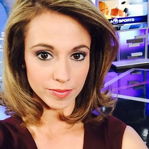 Talking snow! Forecast up next on @abc7chicago at 10pm! | Cheryl Scott ABC7