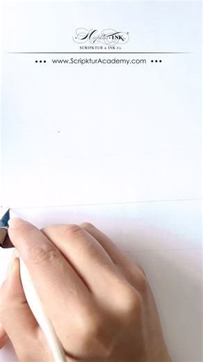2.2K views · 826 reactions | Ejercicios . . . . #カリグラフィー練習 #カリグラフィー #カリグラフィー #カリグラフィーレッスン #español #hongkong #adornos #caligrafiacolombia #tatuajes #haciendasantabarbara #blackletters #florituras #flourish #copperplatecalligraphy #calligraphy #calligraphyink #moderncalligraphy #letrasgoticas #spencerianscript #offhandflourishing | Scripktur & Ink Co | Facebook