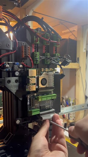 Steve on Instagram: "Replacing DLC32 with my Simple RPi CNC module. Upgrade to a Raspberry Pi–based setup. #cnc #raspberrypi #linuxcnc #electronic #diy"