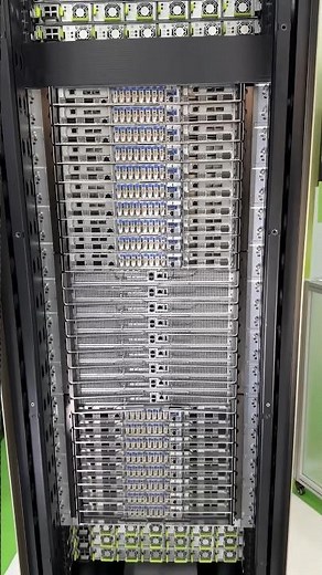 Wiwynn GB200 NVL72 rack and the GS1400A 4U AI server based on NVIDIA MGX, up to 8x H200 GPUs.