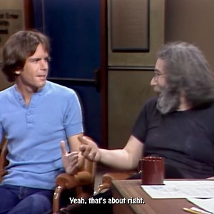More fun than a frog in a glass of milk 🐸 What’s your favorite Bobby line? In 1982, Jerry Garcia and Bobby Weir sat down with David Letterman to chat about being in the Grateful Dead during the ‘60's, Dead Heads, and more. | Grateful Dead