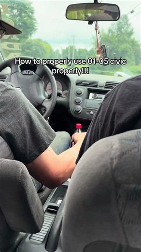 This is how you use a D17 incase you were wondering!! #Honda #dseries #d17 #Civic #manual