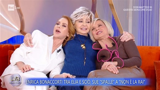 Enrica Bonaccorti, Antonella Elia e Yvonne Sciò: la reunion dopo "Non è la Rai" - La Volta Buona 12/02/2026