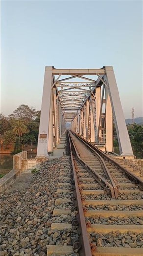 The Art Hidden in Indian Railway Bridges
