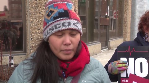 Protesters fear 'American-style' two-tiered health care is coming to Canada