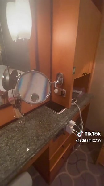Tour of the Grand Suite on Adventure of the Seas