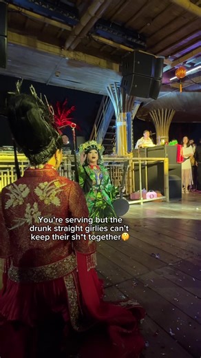 Đầu năm hoan hỉ nhờ🤭 Respect your performers!🤫🫶🏻 #dapdiudraghaus #bdbynight #dragshow #dragqueen
