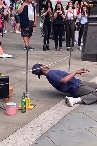 786K views · 10K reactions | Incredible contortionist street  | Fábio Machado | Facebook