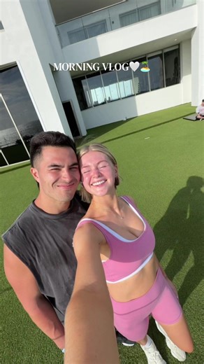 Who thinks @Donny McGinnis should start his own morning vlogs?😂 another day here in paradise 🏝️☀️ #morningroutine #morningvlog #traveltiktok #travel