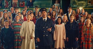 You won’t believe the incredible presence from children singing The Polar Express’s ‘Believe’