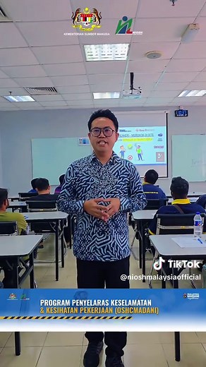 PELUANG LATIHAN PERCUMA! Nak tingkatkan kemahiran keselamatan & kesihatan di tempat kerja? Ini peluang anda! 🎓 Program Penyelaras Keselamatan & Kesihatan Pekerjaan (OSH-C Madani) ✨ PERCUMA untuk 10,000 peserta! Program ini terbuka kepada rakyat Malaysia berumur 18–55 tahun, termasuk individu yang tidak bekerja, bekerja sendiri serta pekerja daripada syarikat mikro & kecil. Jadilah Penyelaras Keselamatan & Kesihatan Pekerjaan (OSH-C) yang kompeten dan bantu wujudkan tempat kerja yang lebih selam