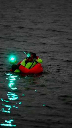 “Lights will guide you home…” Out on the water, that light could be the one that saves your life. Whether it’s a beacon, a radio, or a signal from Sirius Signal, communication matters when the unexpected happens. And don’t forget your life jacket. Because the people who care about you… want you to come home. #SafeBoating #WearIt #SiriusSignal @siriussignal @mustangsurvival | National Safe Boating Council